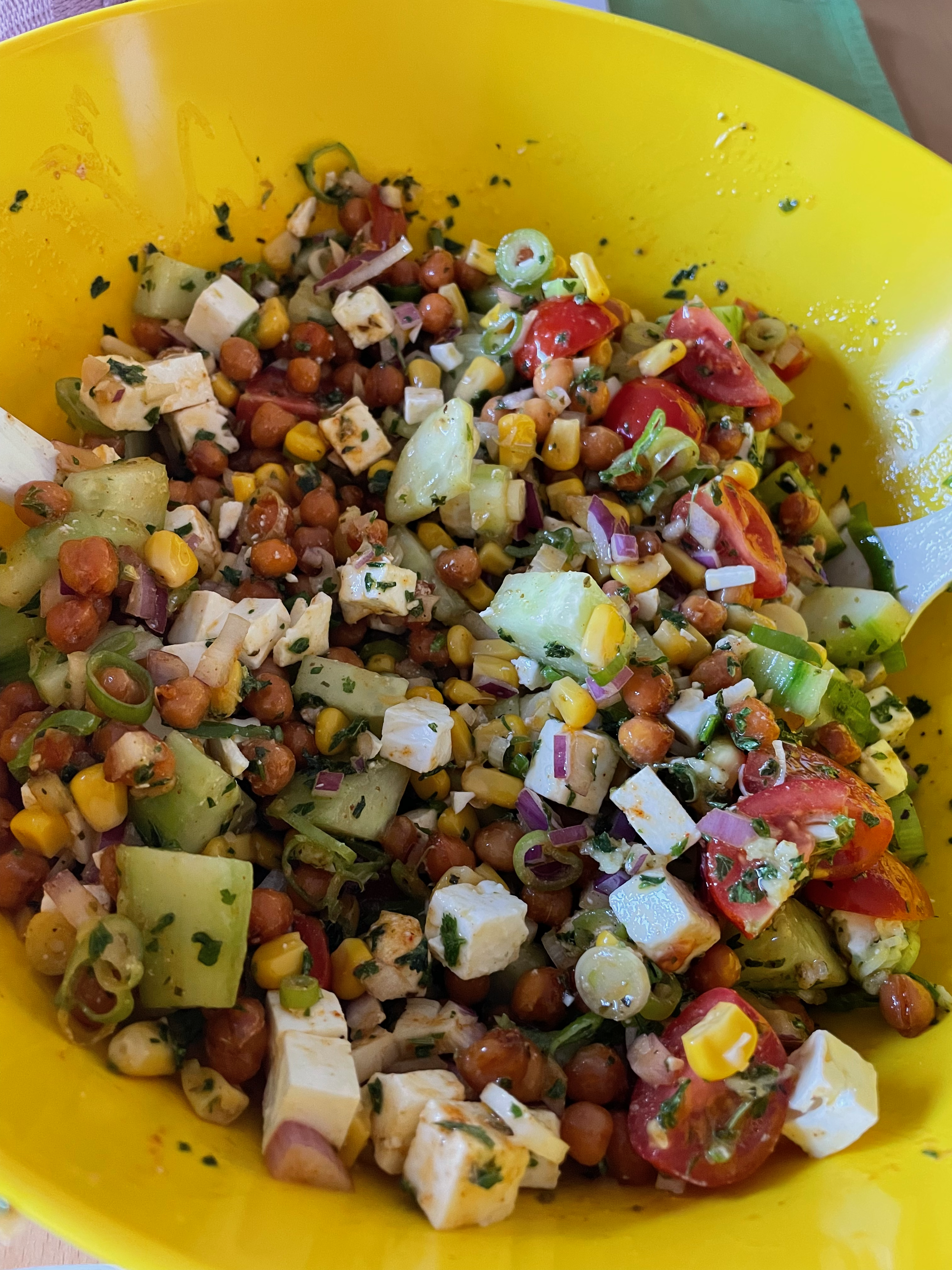 Kichererbsensalat mit Feta