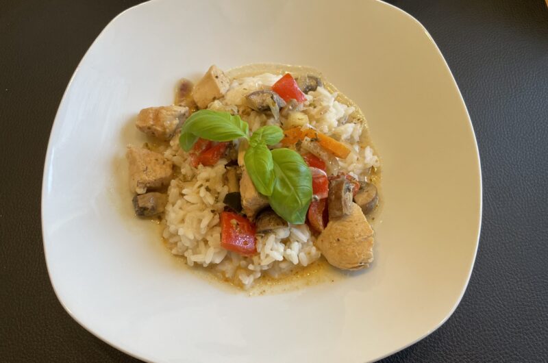 Paprika-Zucchini-Sahne-Hähnchen