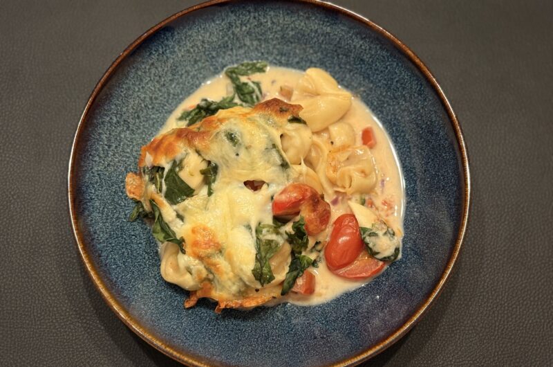 Tortellini-Spinat Auflauf mit Tomaten